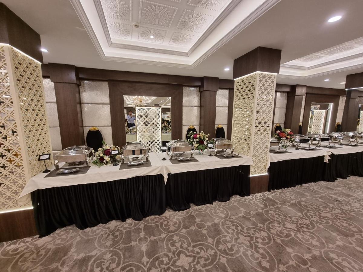 Hotel Casa Aishbagh Lucknow Esterno foto