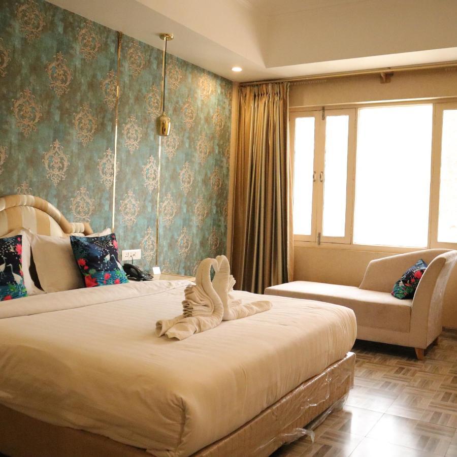 Hotel Casa Aishbagh Lucknow Esterno foto