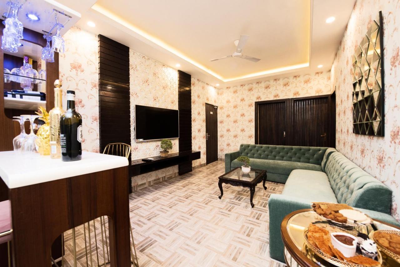 Hotel Casa Aishbagh Lucknow Esterno foto