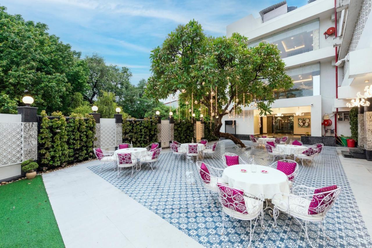 Hotel Casa Aishbagh Lucknow Esterno foto