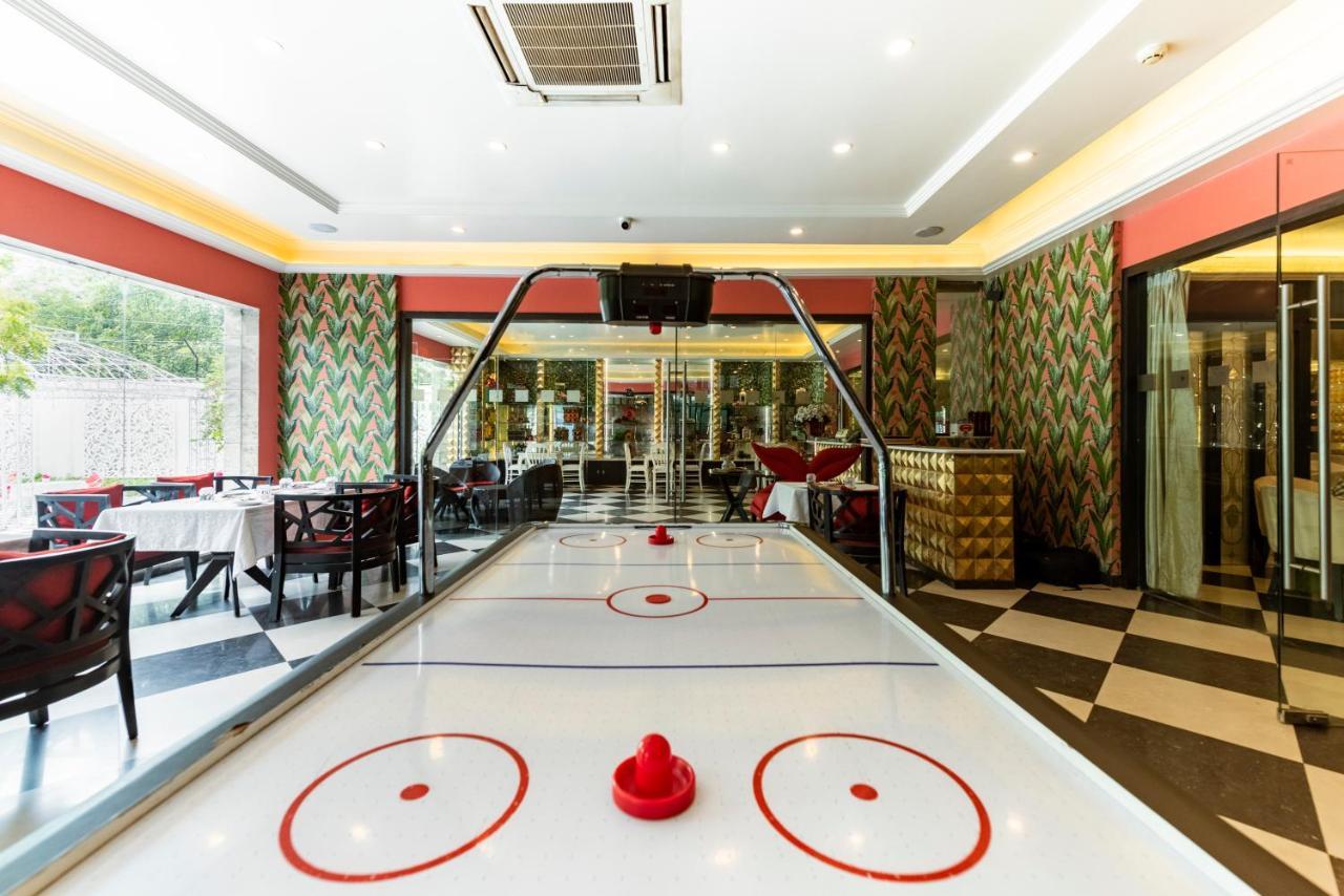 Hotel Casa Aishbagh Lucknow Esterno foto